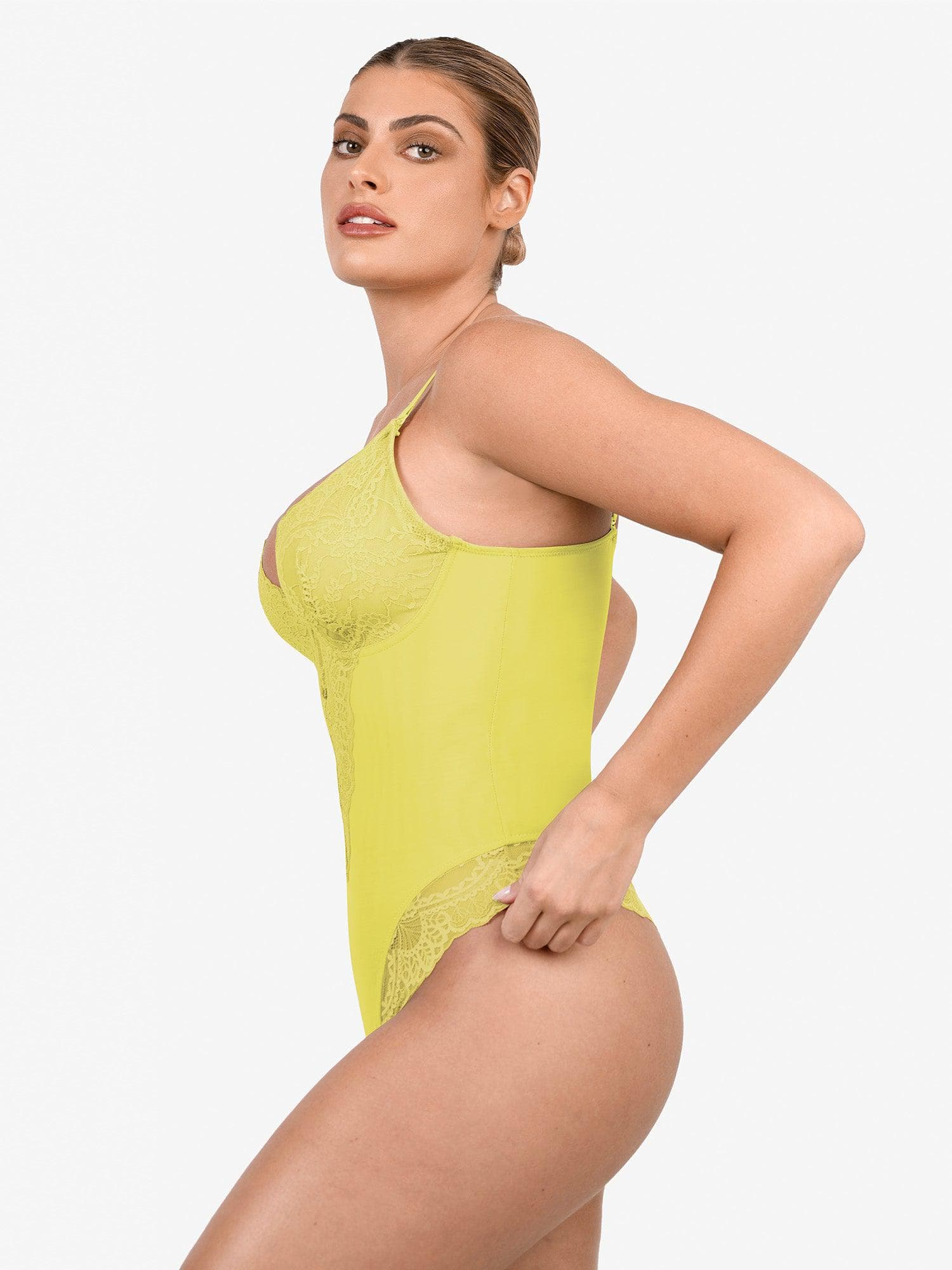 Body Modelador Rendado com Decote V Profundo | Tanga