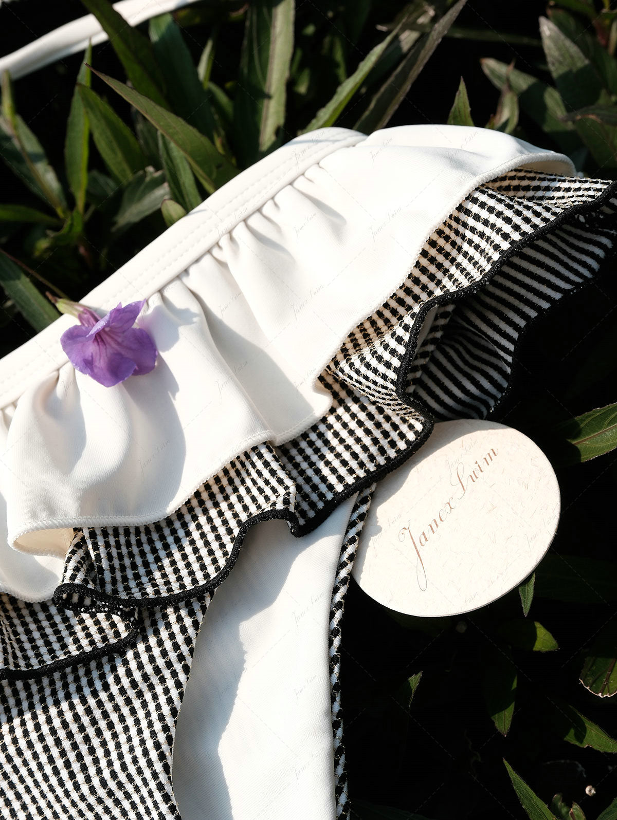 Calcinha de Biquíni Peplum Creme Dourado Valentina Privée | Moda Praia Feminina Premium