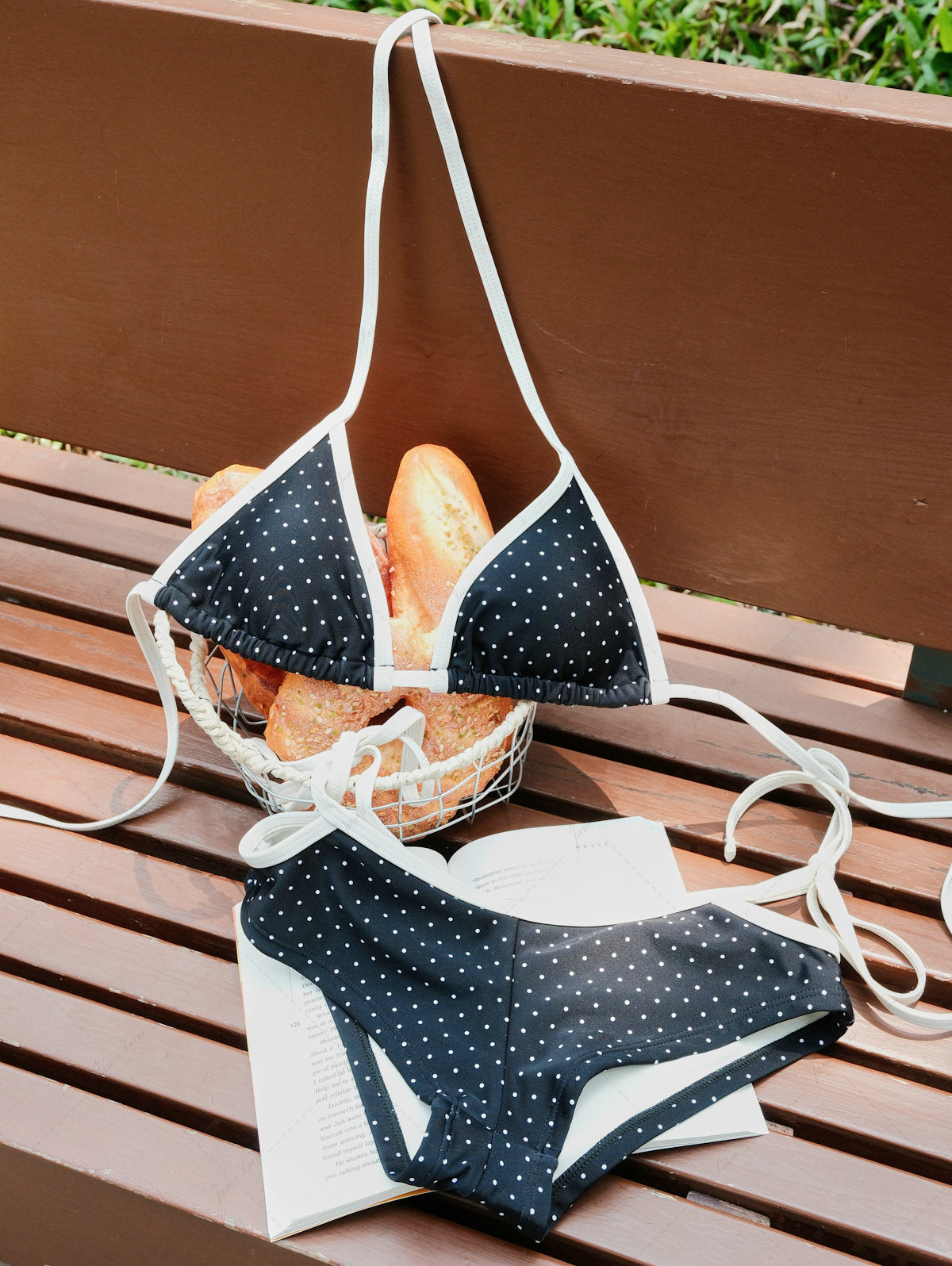 Calcinha Riviera Poá Contrastante Valentina Privée | Moda Praia Exclusiva