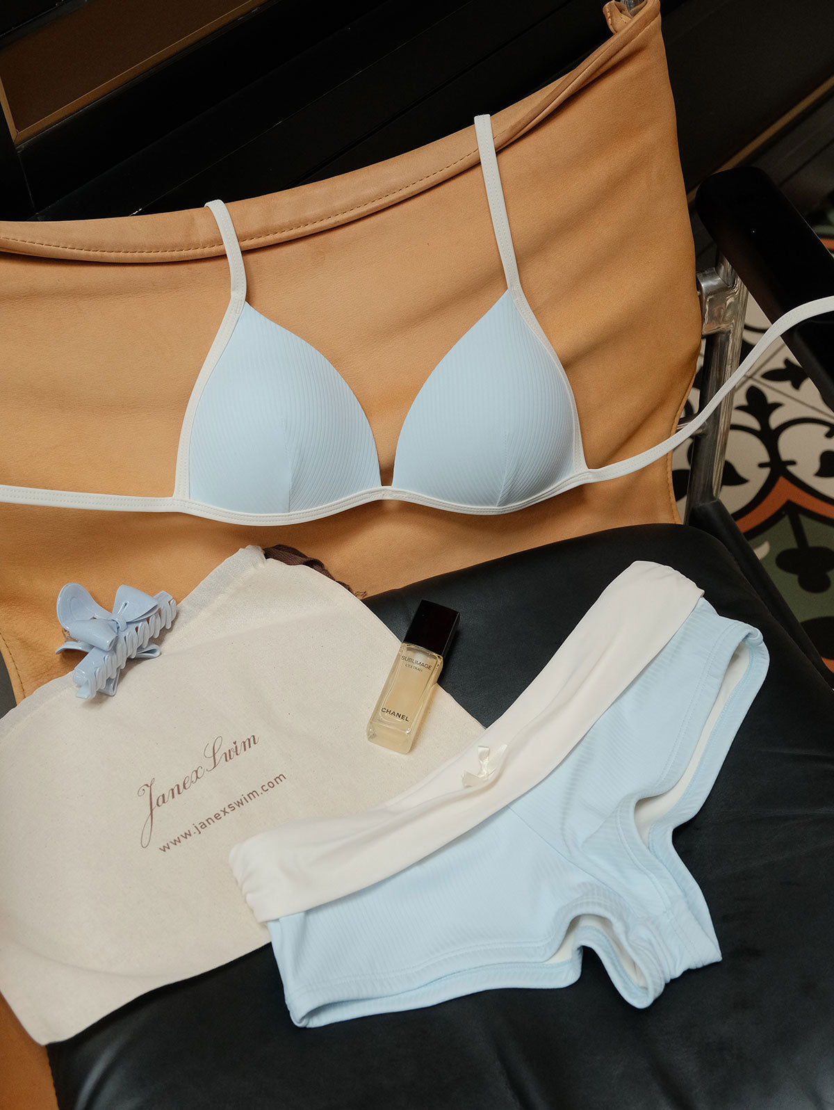 Calcinha de Biquíni Azul Claro Valentina Privée | Shorts Franzido com Laço Premium