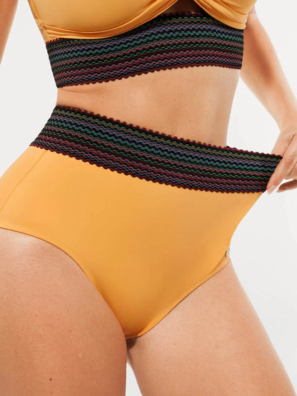 Conjunto de Biquíni Cintura Alta Boho com Controle de Barriga | Valentina Privée