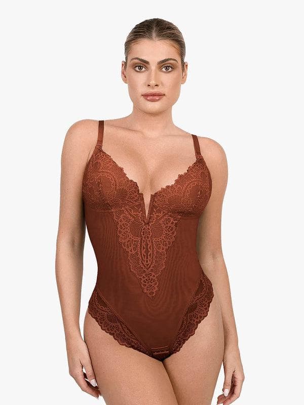 Body modelador rendado com decote em V profundo e tanga