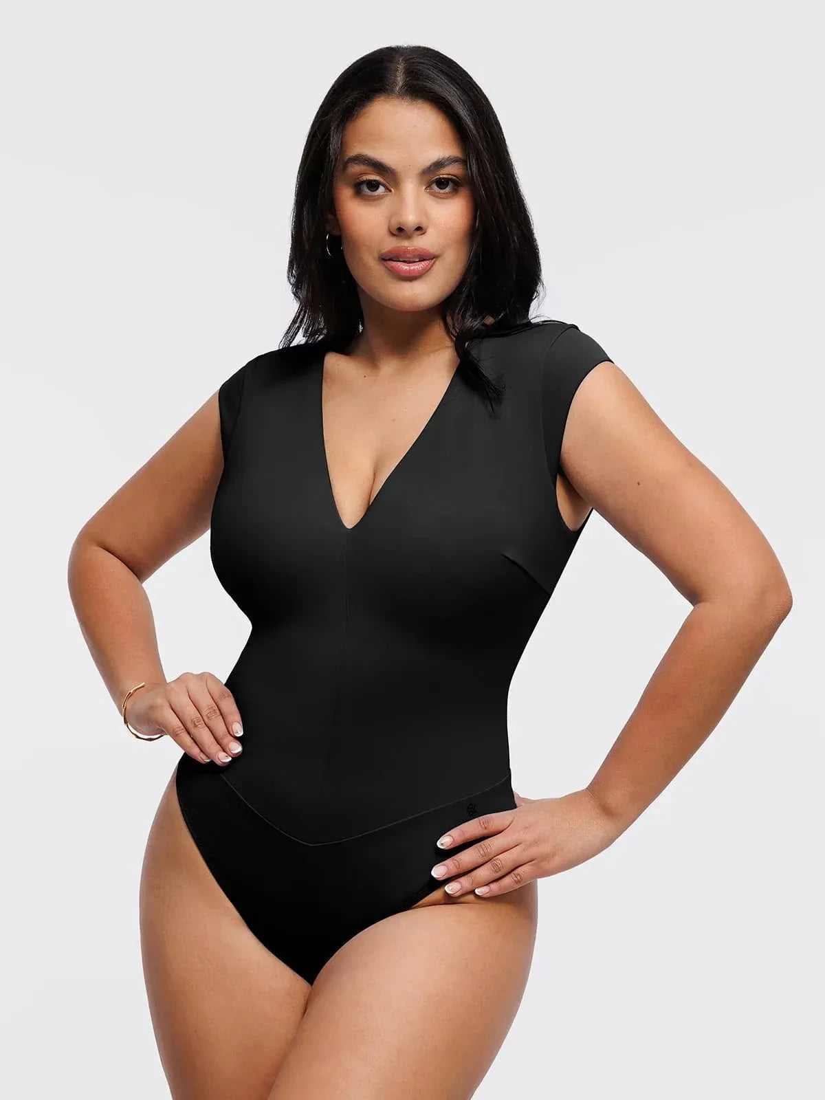 Body modelador decote em V com manga cap e controle de abdômen